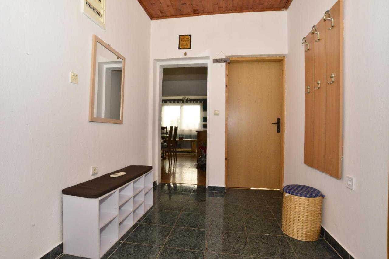 House Sarovic Apartment Тиват Екстериор снимка
