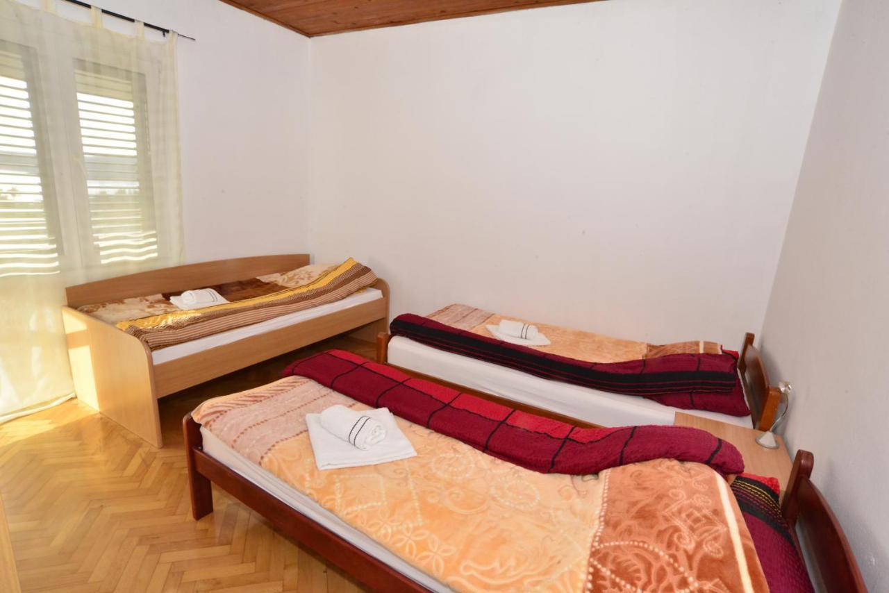 House Sarovic Apartment Тиват Екстериор снимка