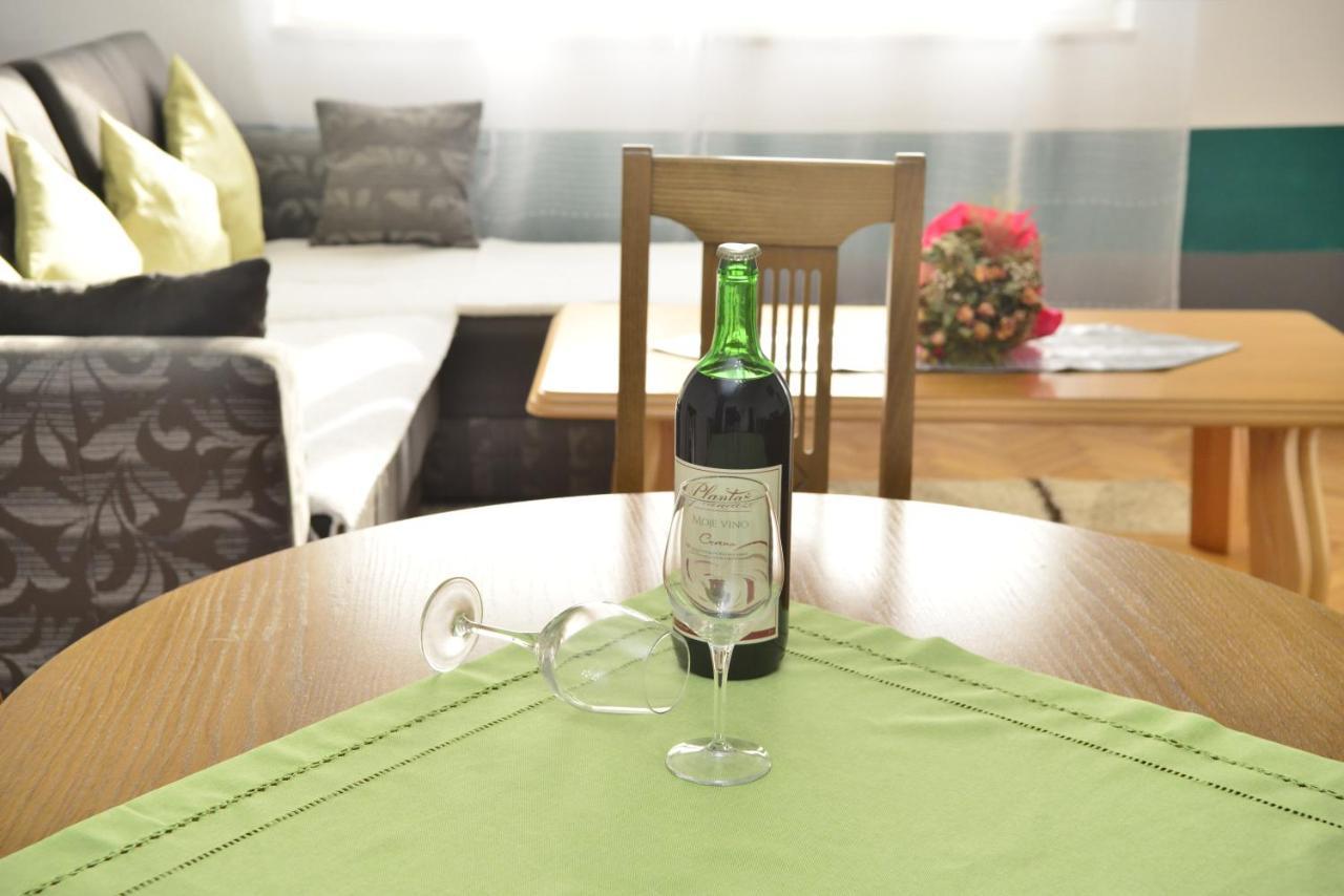 House Sarovic Apartment Тиват Екстериор снимка